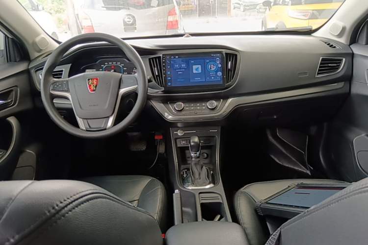 Used Roewe 360 2017 1.5L Automatic Luxury Edition Center Console