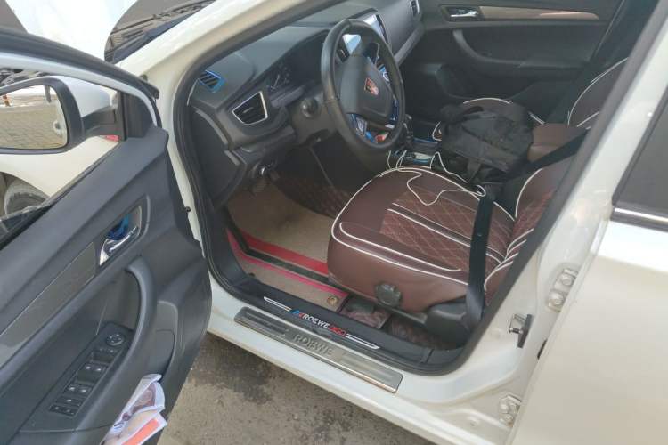 Used Roewe 360 2017 1.5L Automatic Luxury Edition Driver Seat