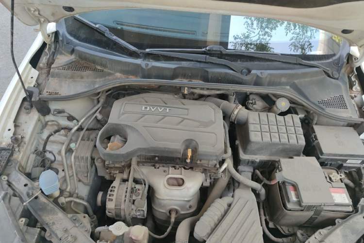 Used Roewe 360 2017 1.5L Automatic Luxury Edition Engine Bay