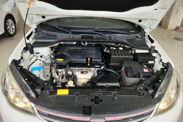 Used Roewe 360 2017 1.5L Automatic Luxury Edition Engine Bay
