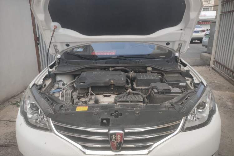 Used Roewe 360 2017 1.5L Automatic Luxury Edition Engine Bay