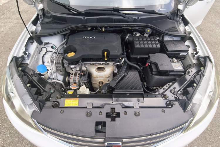 Used Roewe 360 2017 1.5L Automatic Luxury Edition Engine Bay