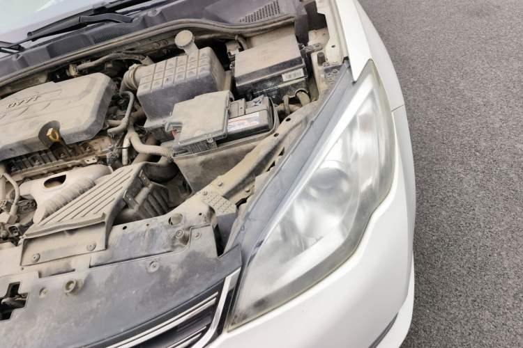Used Roewe 360 2017 1.5L Automatic Luxury Edition Engine Bay Left
