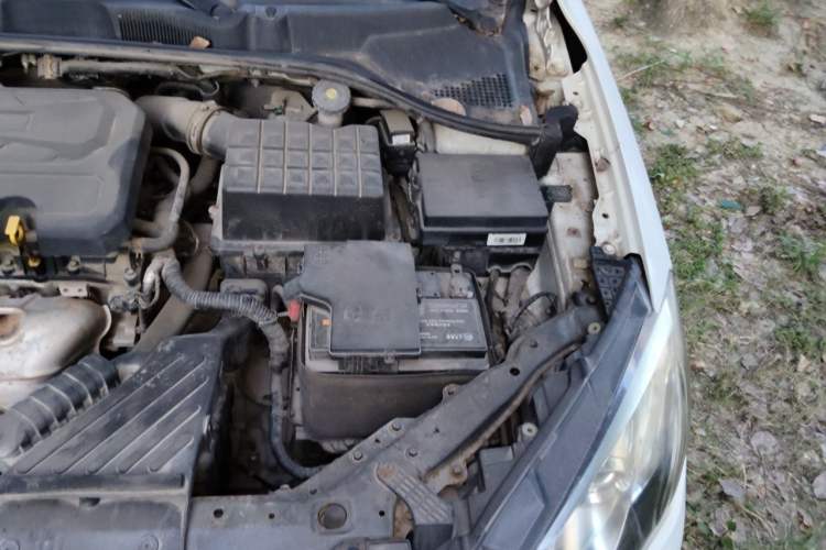 Used Roewe 360 2017 1.5L Automatic Luxury Edition Engine Bay Left