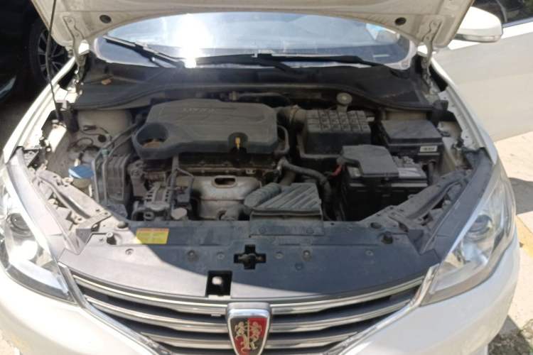 Used Roewe 360 2017 1.5L Automatic Luxury Edition Engine Bay