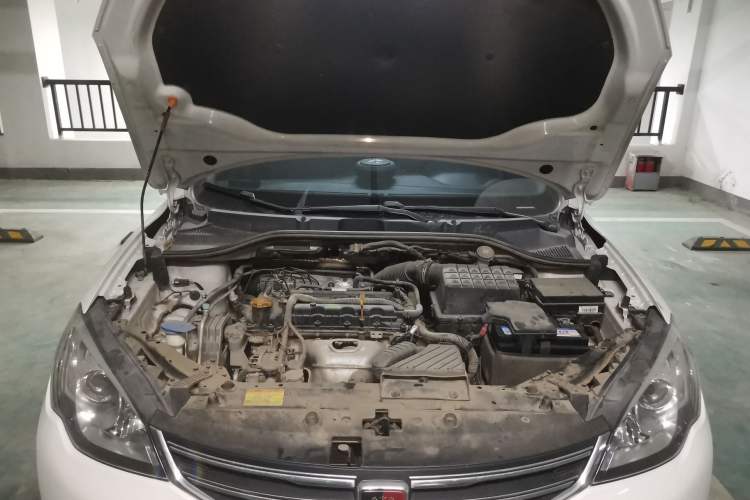 Used Roewe 360 2017 1.5L Automatic Smart Screen Version Engine Bay