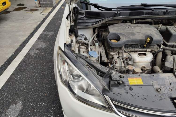 Used Roewe 360 2017 1.5L Manual Luxury Edition Engine Bay Right