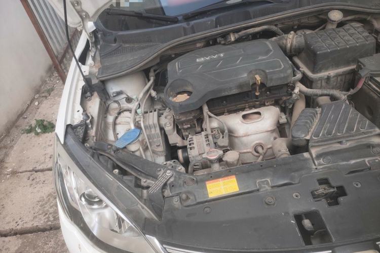 Used Roewe 360 2017 1.5L Automatic Luxury Edition Engine Bay Right