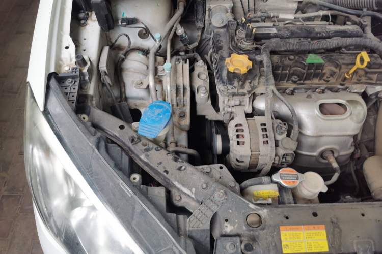 Used Roewe 360 2017 1.5L Automatic Smart Screen Version Engine Bay Right