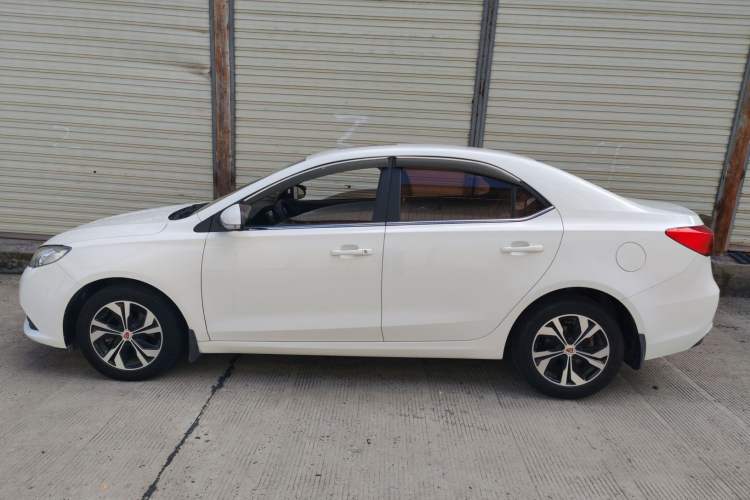 Used Roewe 360 2017 1.5L Automatic Luxury Edition Exterior 3