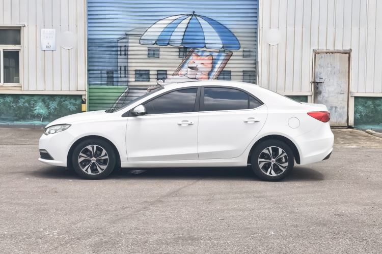 Used Roewe 360 2017 1.5L Automatic Luxury Edition Exterior 3