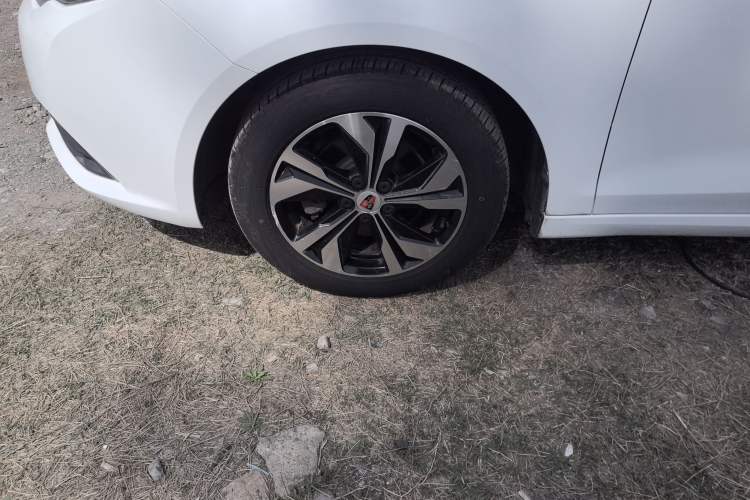Used Roewe 360 2017 1.5L Automatic Luxury Edition Exterior 4