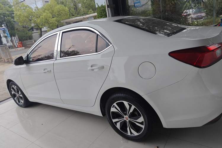 Used Roewe 360 2017 1.5L Automatic Luxury Edition Exterior 5