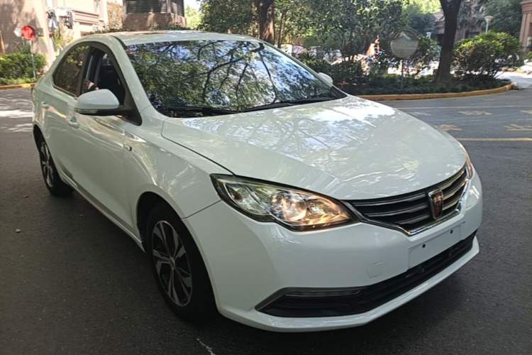 Used Roewe 360 2017 1.5L Automatic Luxury Edition Front Right 45 Deg