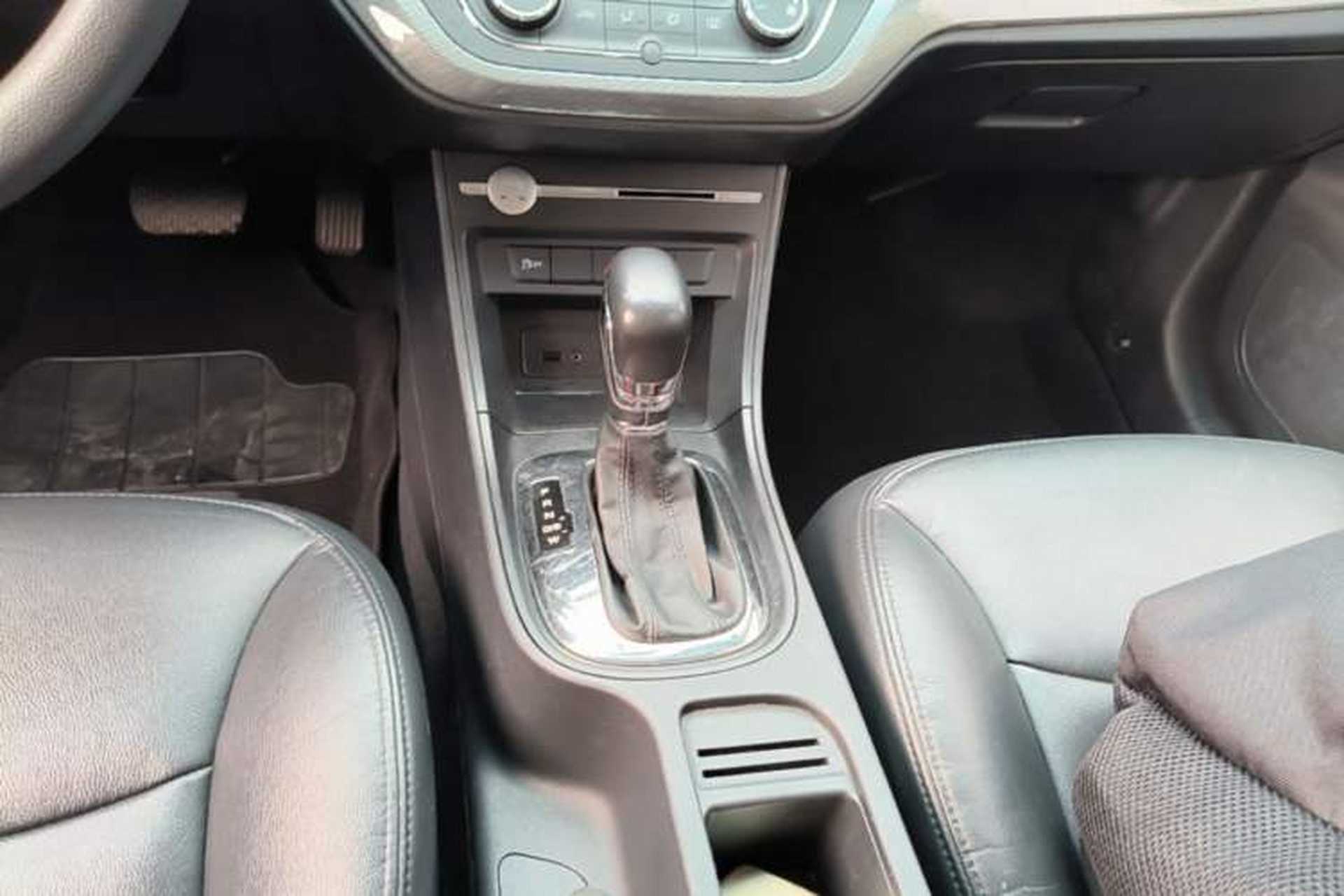 Used Roewe 360 2017 1.5L Automatic Luxury Edition Gear Lever