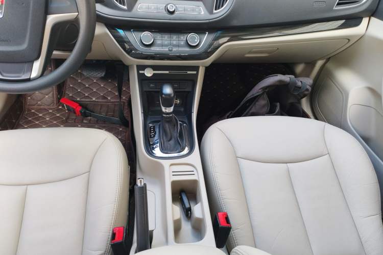 Used Roewe 360 2017 1.5L Automatic Luxury Edition Gear Lever