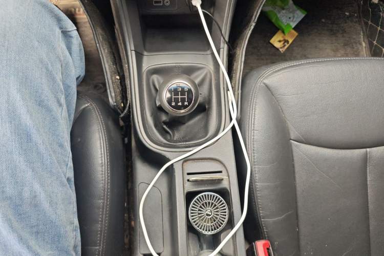 Used Roewe 360 2017 1.5L Manual Luxury Edition Gear Lever