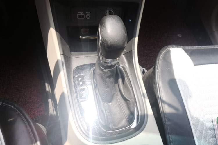 Used Roewe 360 2017 1.5L Automatic Luxury Edition Gear Lever