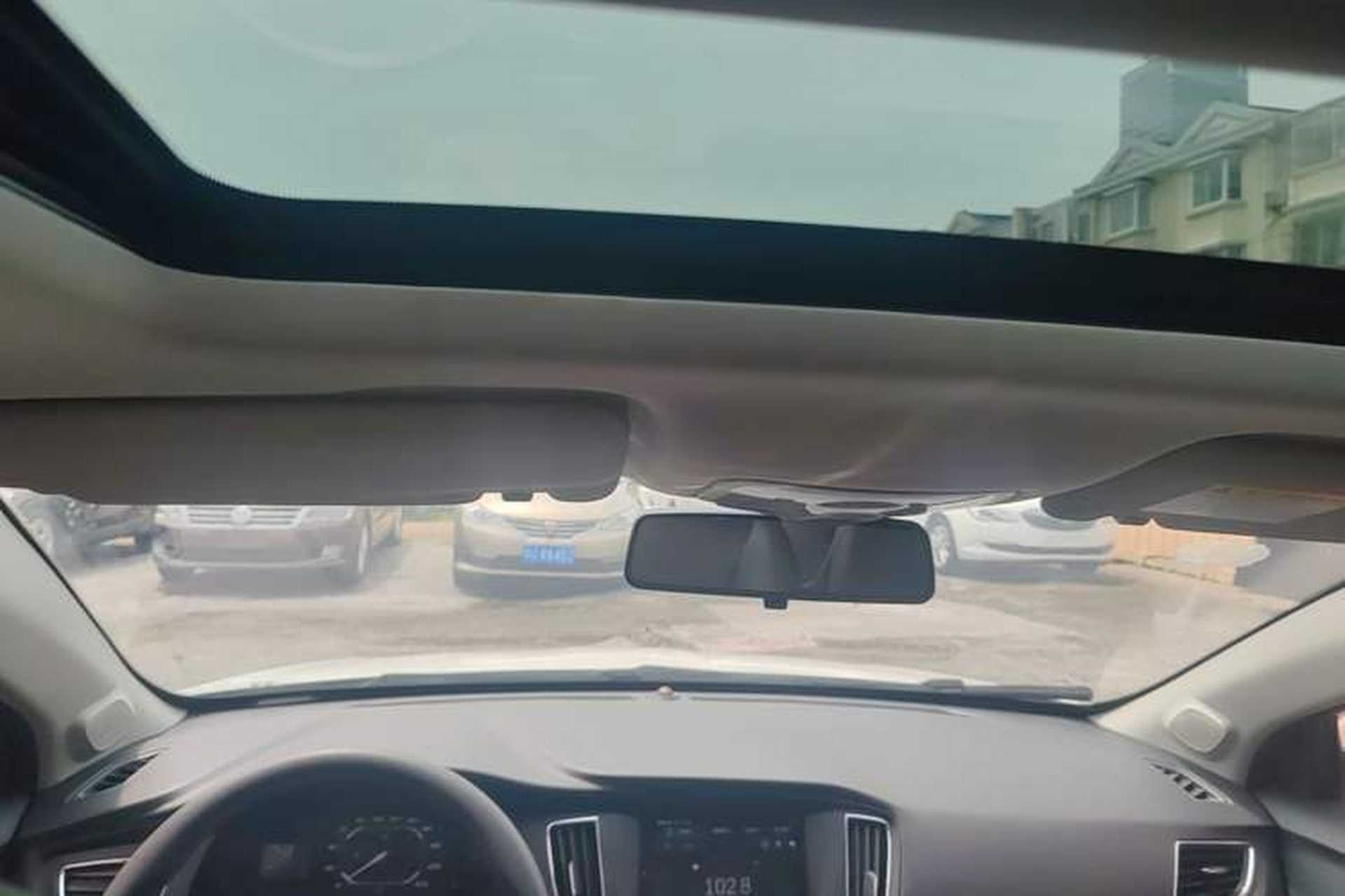 Used Roewe 360 2017 1.5L Automatic Luxury Edition Headliner