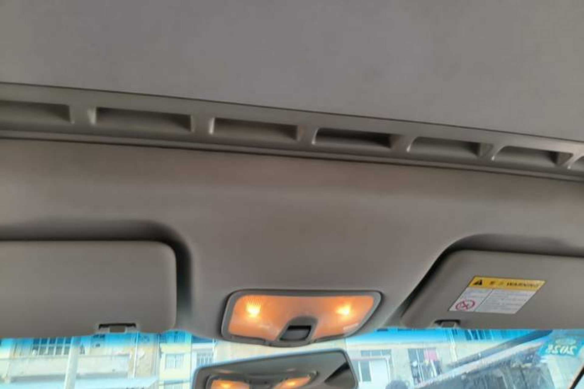Used Roewe 360 2017 1.5L Automatic Luxury Edition Headliner