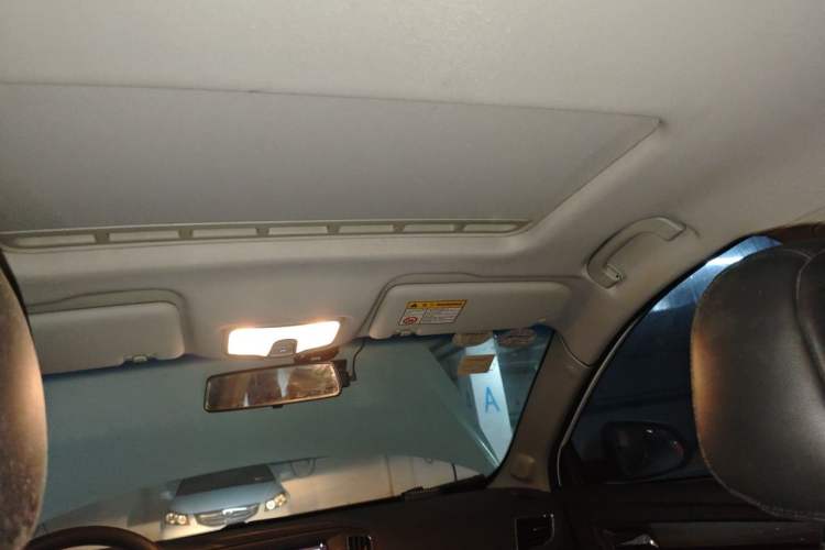 Used Roewe 360 2017 1.5L Automatic Luxury Edition Headliner
