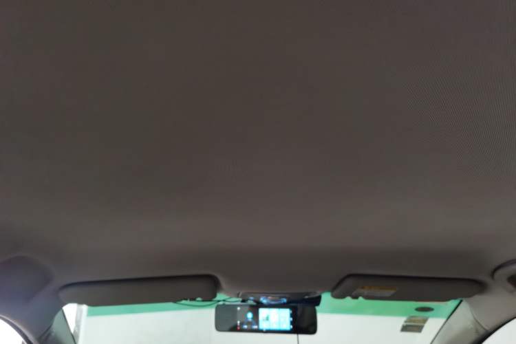 Used Roewe 360 2017 1.5L Automatic Smart Screen Version Headliner
