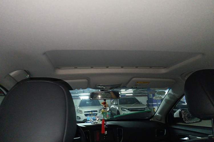 Used Roewe 360 2017 1.5L Automatic Luxury Edition Headliner