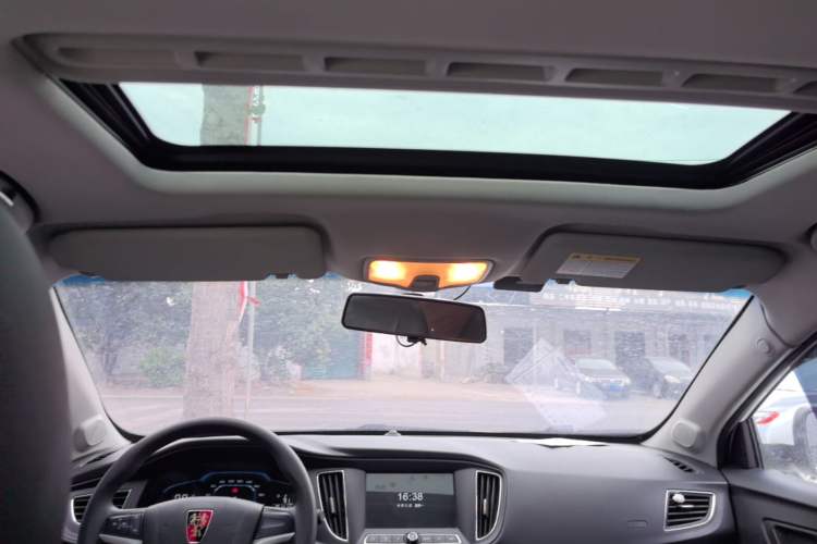 Used Roewe 360 2017 1.5L Automatic Luxury Edition Headliner