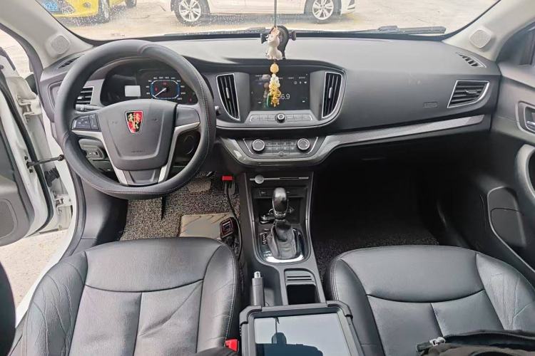 Used Roewe 360 2017 1.5L Automatic Luxury Edition Interior 1