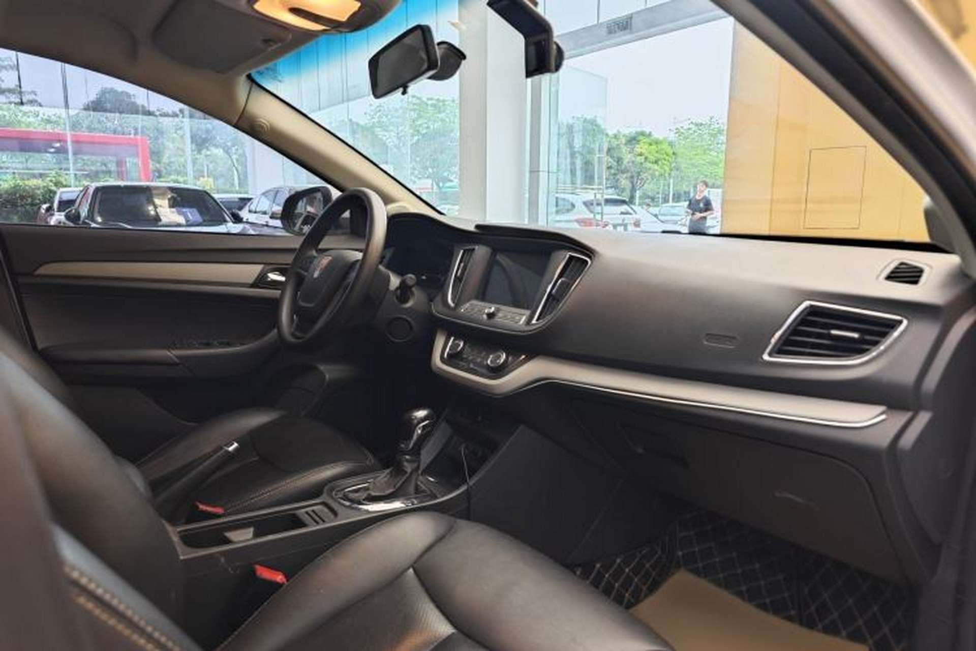 Used Roewe 360 2017 1.5L Automatic Smart Screen Version Interior 1