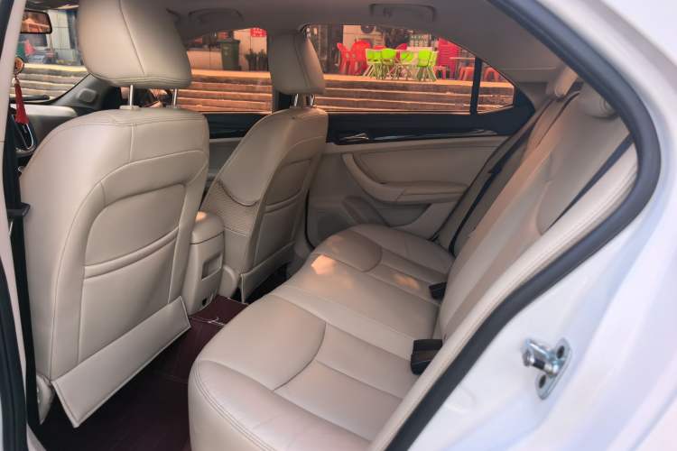 Used Roewe 360 2017 1.5L Automatic Luxury Edition Interior 1