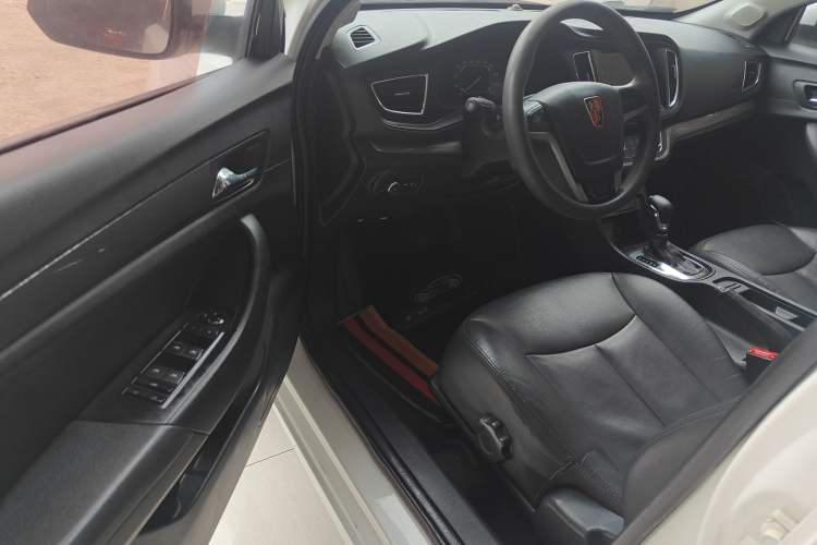 Used Roewe 360 2017 1.5L Automatic Luxury Edition Interior 2