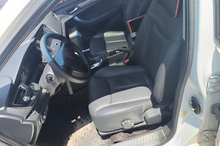 Used Roewe 360 2017 1.5L Automatic Luxury Edition Left Front Seat