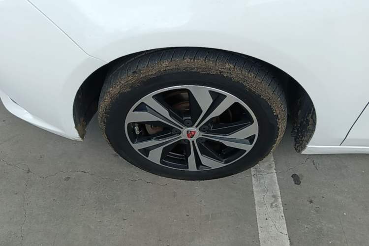 Used Roewe 360 2017 1.5L Automatic Luxury Edition Left Front Wheel Hub