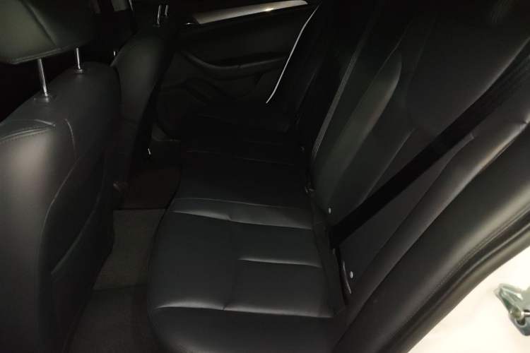 Used Roewe 360 2017 1.5L Automatic Luxury Edition Left Rear Seat