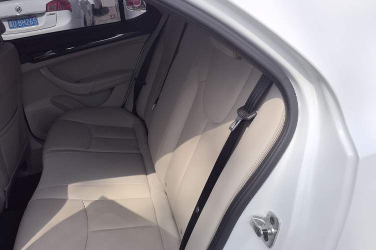 Used Roewe 360 2017 1.5L Automatic Luxury Edition Left Rear Seat