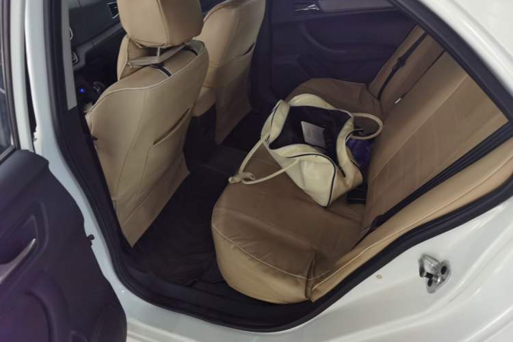 Used Roewe 360 2017 1.5L Automatic Smart Screen Version Left Rear Seat