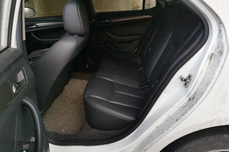 Used Roewe 360 2017 1.5L Automatic Luxury Edition Left Rear Seat