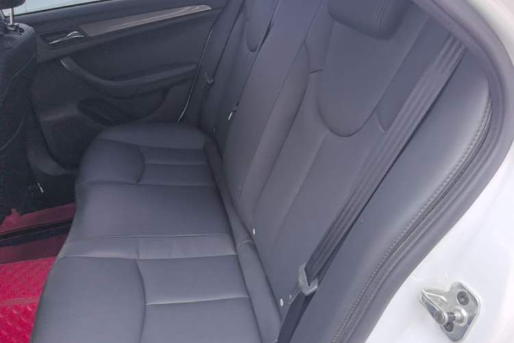 Used Roewe 360 2017 1.5L Automatic Luxury Edition Left Rear Seat
