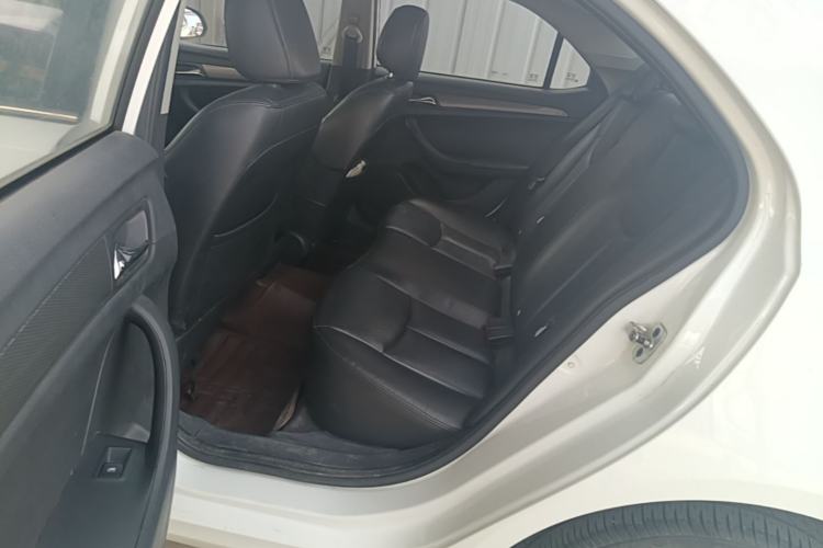 Used Roewe 360 2017 1.5L Automatic Luxury Edition Left Rear Seat