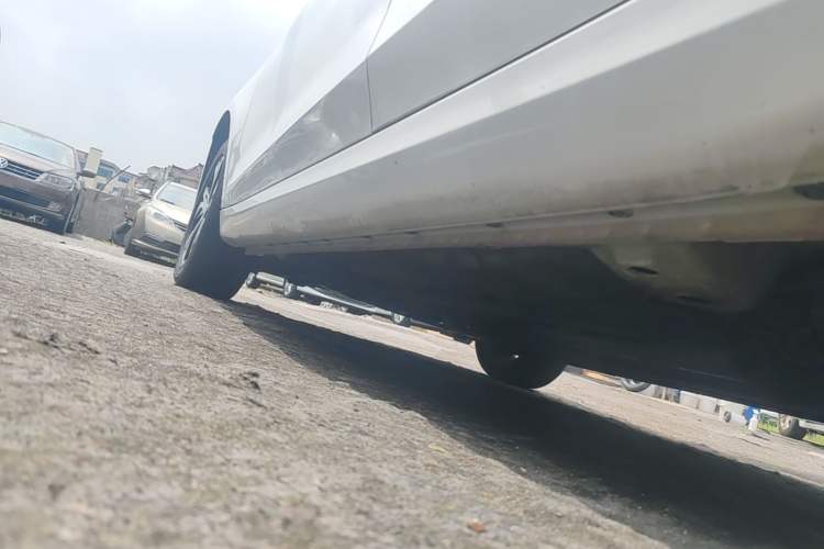 Used Roewe 360 2017 1.5L Automatic Luxury Edition Left Side Sill