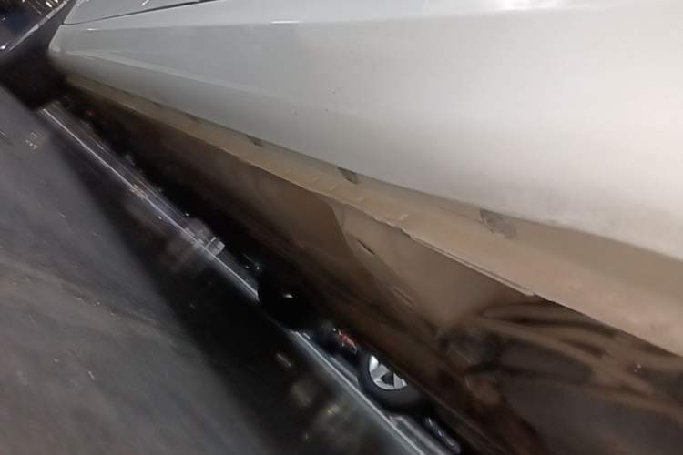 Used Roewe 360 2017 1.5L Manual Elite Edition Left Side Sill