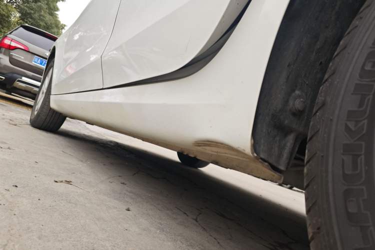 Used Roewe 360 2017 1.5L Manual Elite Edition Left Side Sill