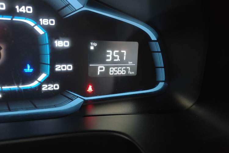 Used Roewe 360 2017 1.5L Automatic Luxury Edition Odometer Close Up