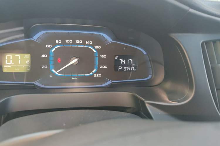 Used Roewe 360 2017 1.5L Automatic Luxury Edition Odometer Close Up