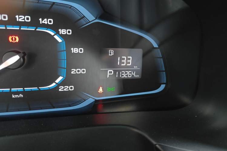 Used Roewe 360 2017 1.5L Automatic Luxury Edition Odometer Close Up