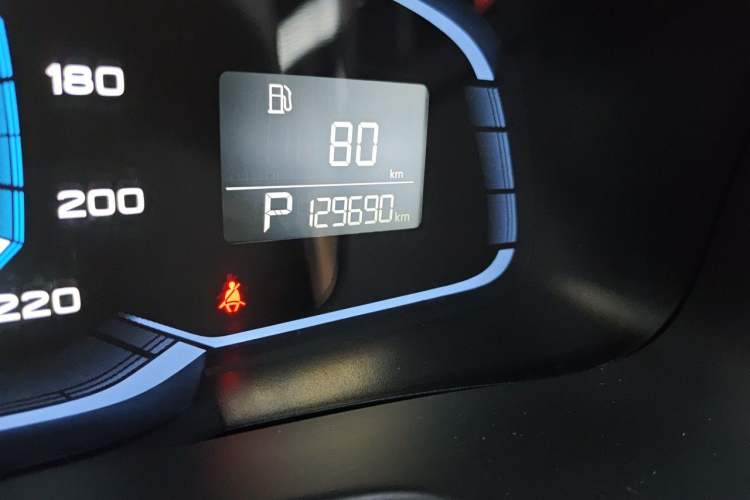 Used Roewe 360 2017 1.5L Automatic Smart Screen Version Odometer Close Up