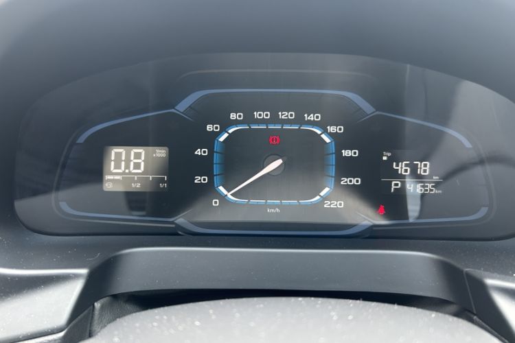 Used Roewe 360 2017 1.5L Automatic Luxury Edition Odometer Close Up