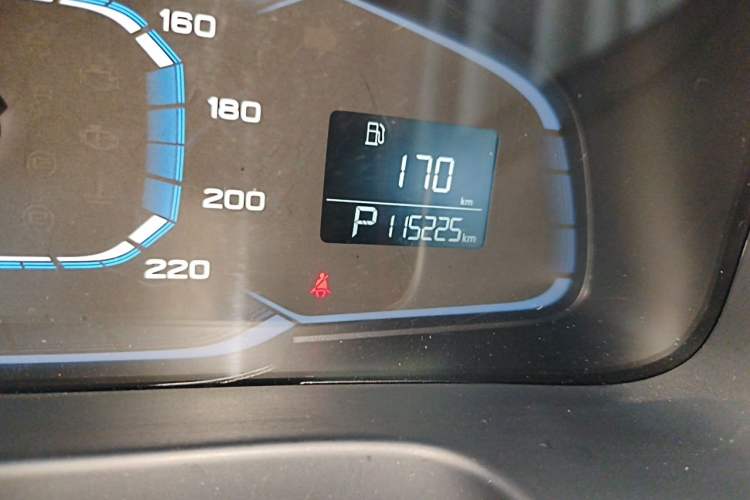 Used Roewe 360 2017 1.5L Automatic Luxury Edition Odometer Close Up