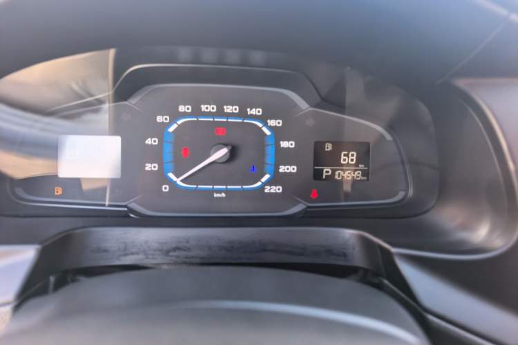 Used Roewe 360 2017 1.5L Automatic Luxury Edition Odometer Close Up